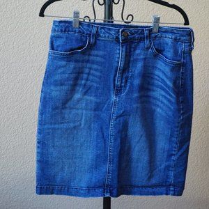 Just Black Size Large Jeans Skirt